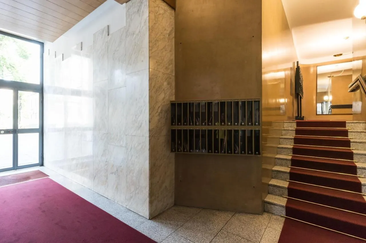 Apartment Maya Loreto ميلان إيطاليا